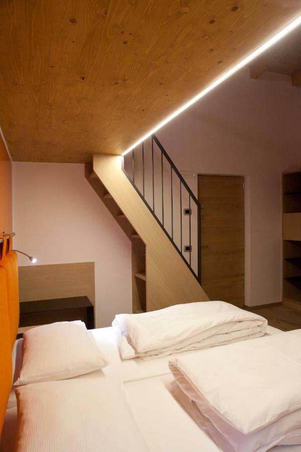 Agritur I Colori Panzió Sanzeno Kültér fotó